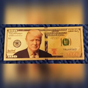 (1) US Donald Trump Commemorative Gold Coin 100 Non currency Bank note